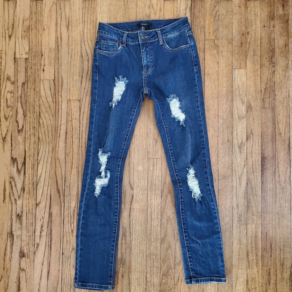 Forever 21 Ankle Dark Denim distressed blue jeans